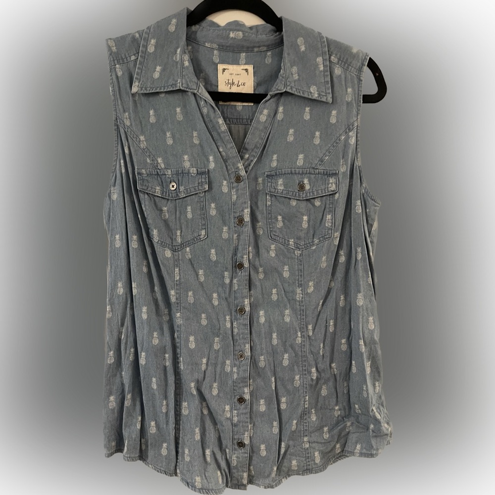 Denim color vest